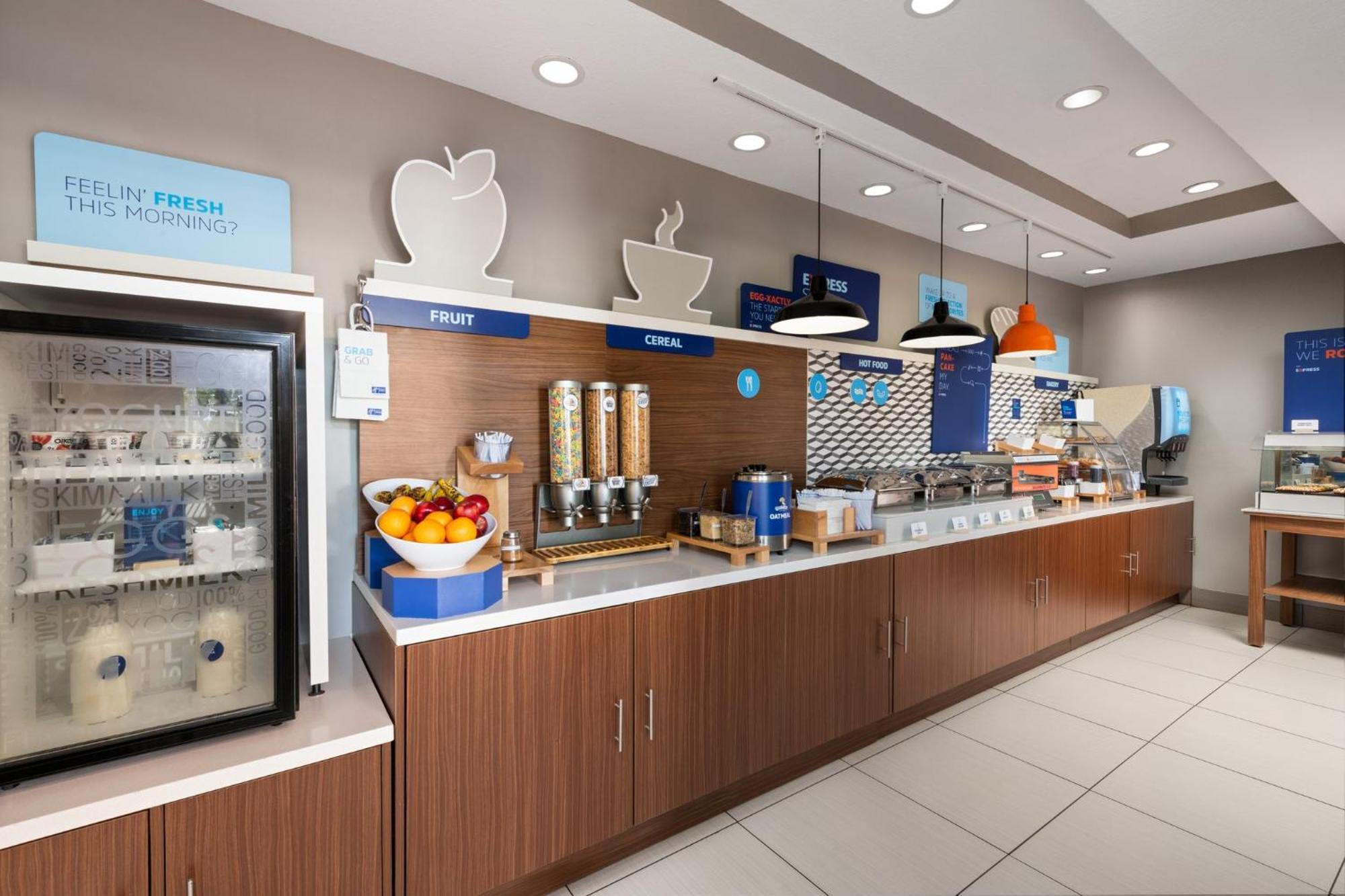 Holiday Inn Express & Suites Boynton Beach West By Ihg Bagian luar foto