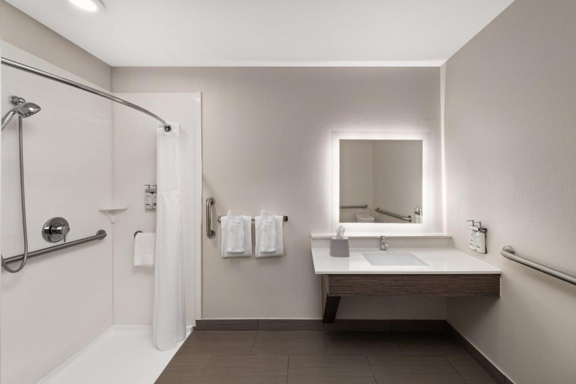 Holiday Inn Express & Suites Boynton Beach West By Ihg Bagian luar foto