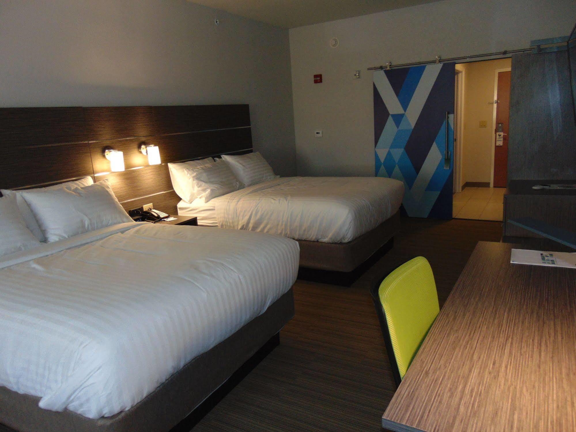 Holiday Inn Express & Suites Boynton Beach West By Ihg Bagian luar foto