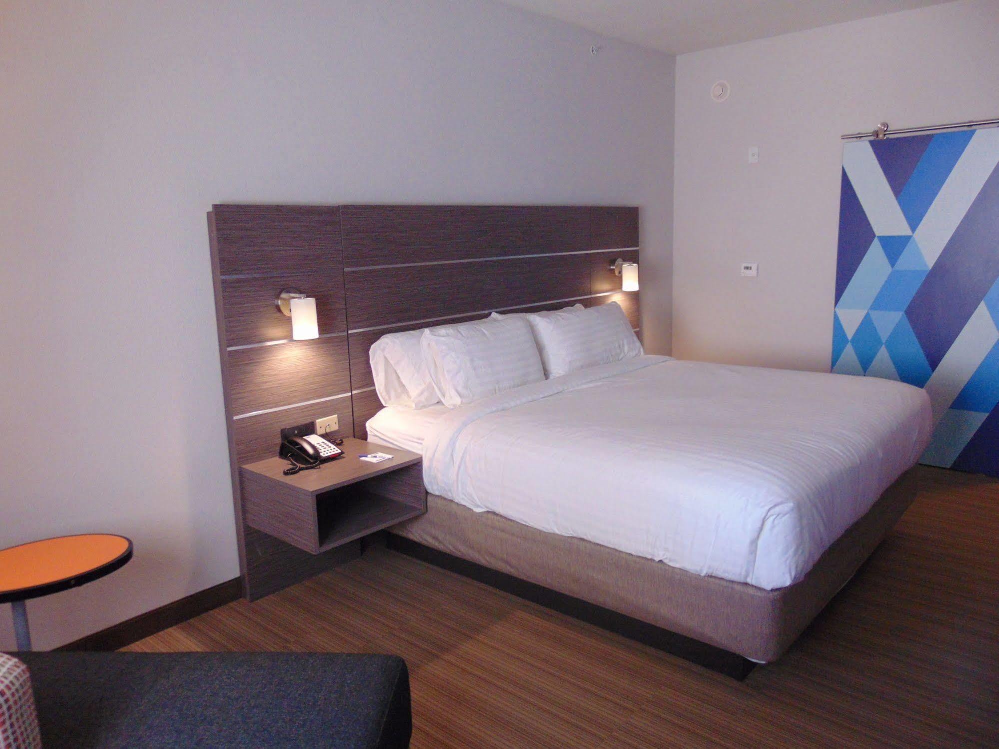 Holiday Inn Express & Suites Boynton Beach West By Ihg Bagian luar foto